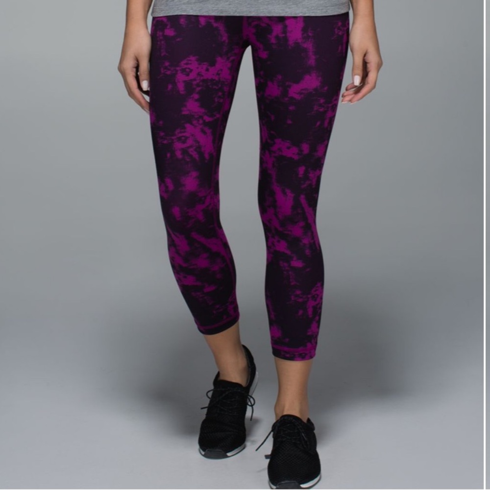 Lululemon Wunder Under Crop